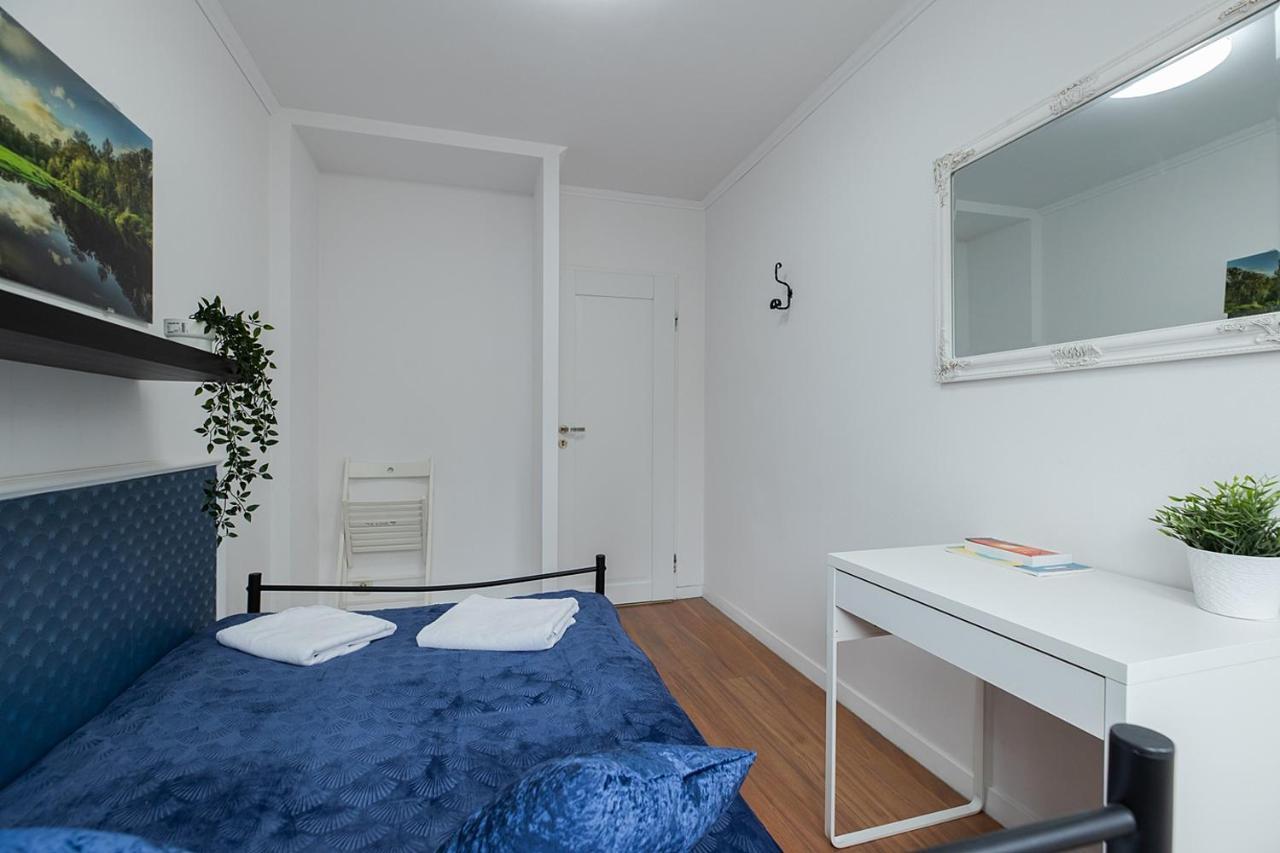 Unit Rooms Warszawa By Metro Rondo Onz Short Rent Idealne Pokoje Na Nocleg W Warszawie Екстер'єр фото