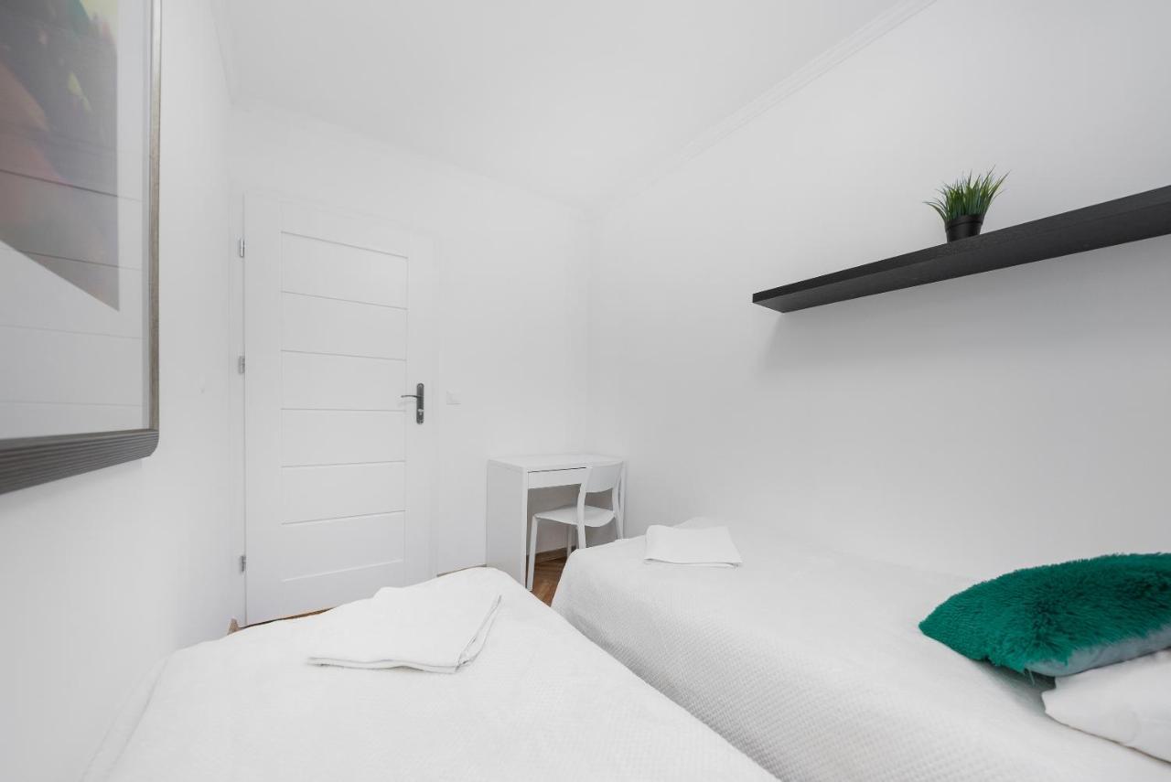 Unit Rooms Warszawa By Metro Rondo Onz Short Rent Idealne Pokoje Na Nocleg W Warszawie Екстер'єр фото