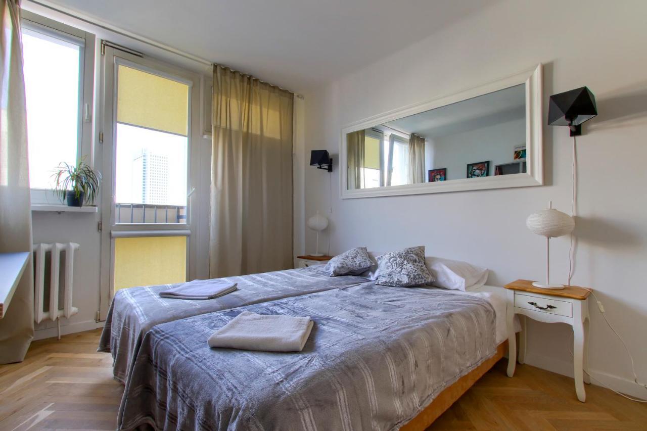 Unit Rooms Warszawa By Metro Rondo Onz Short Rent Idealne Pokoje Na Nocleg W Warszawie Екстер'єр фото