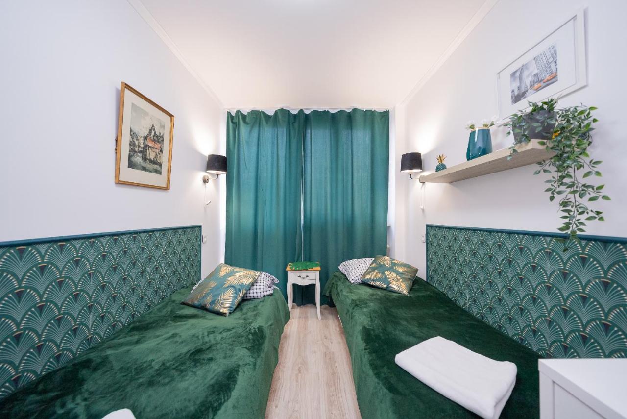 Unit Rooms Warszawa By Metro Rondo Onz Short Rent Idealne Pokoje Na Nocleg W Warszawie Екстер'єр фото
