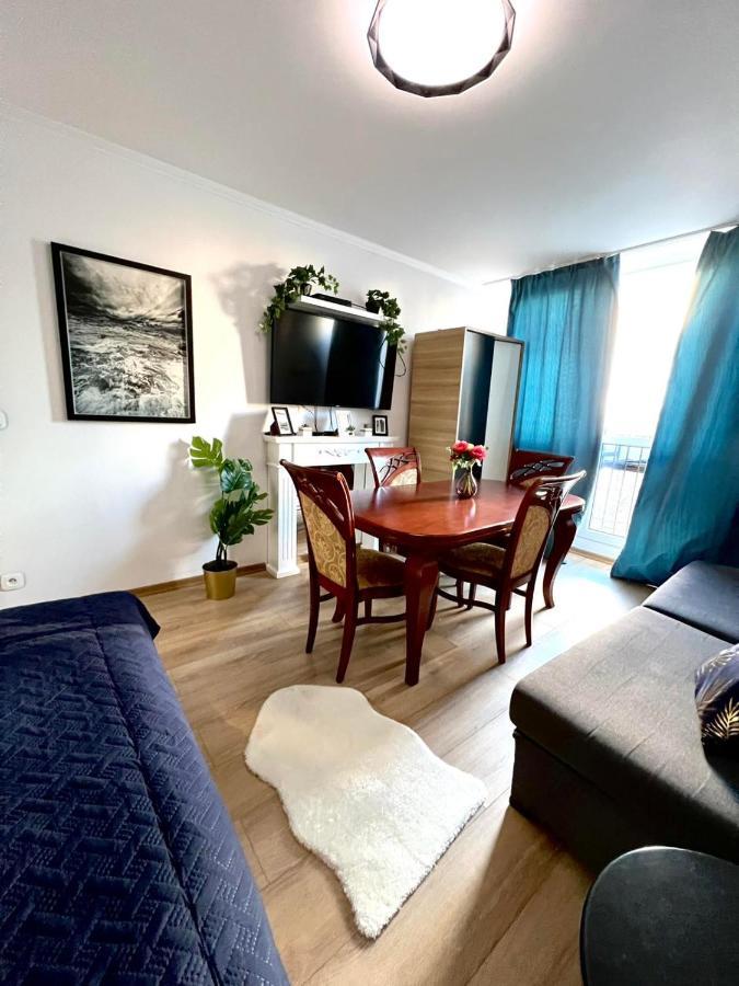 Unit Rooms Warszawa By Metro Rondo Onz Short Rent Idealne Pokoje Na Nocleg W Warszawie Екстер'єр фото